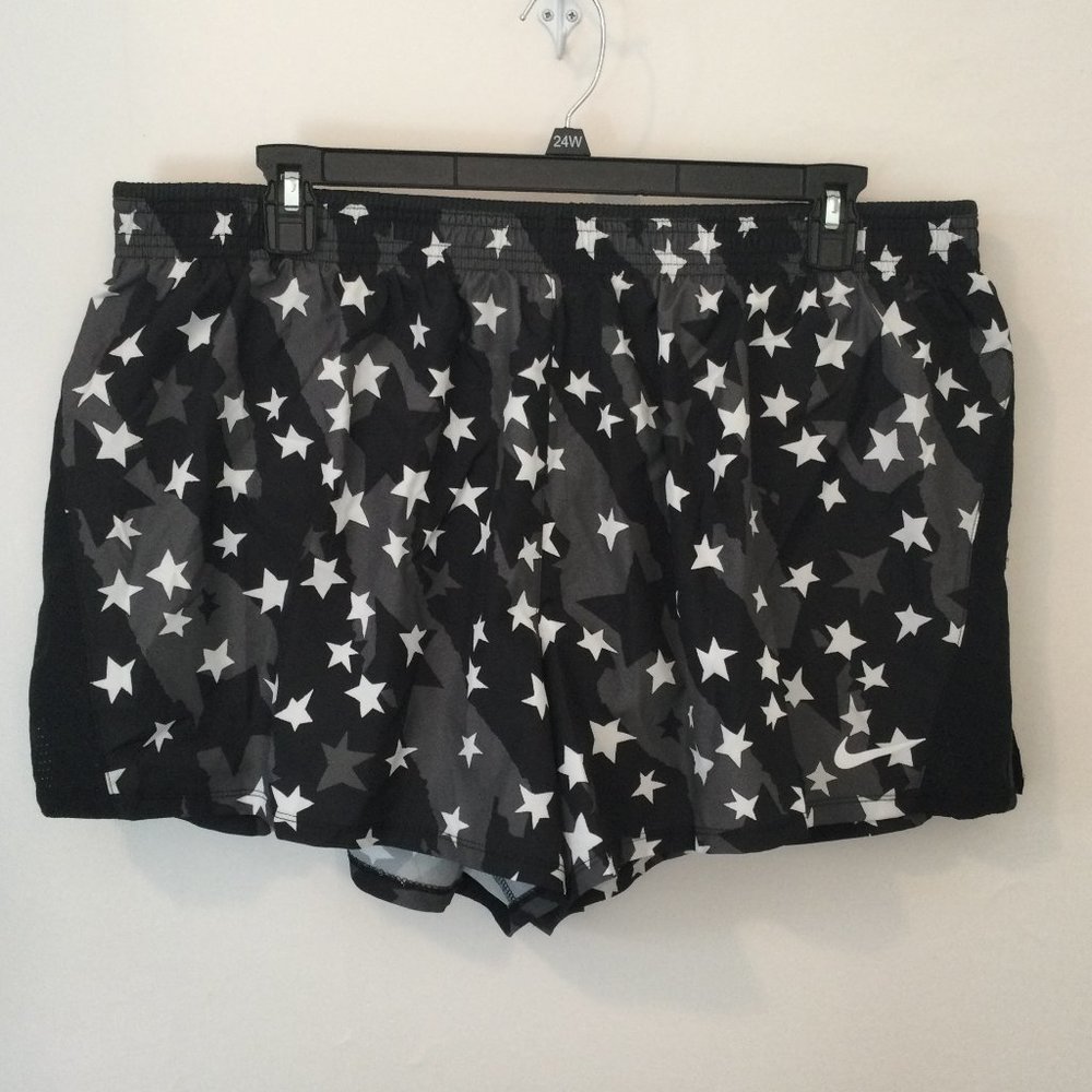 Nike Dri-FIT Women's Size 2XL Core 10K Running Shorts Stars Lined DH2979-010 NWT